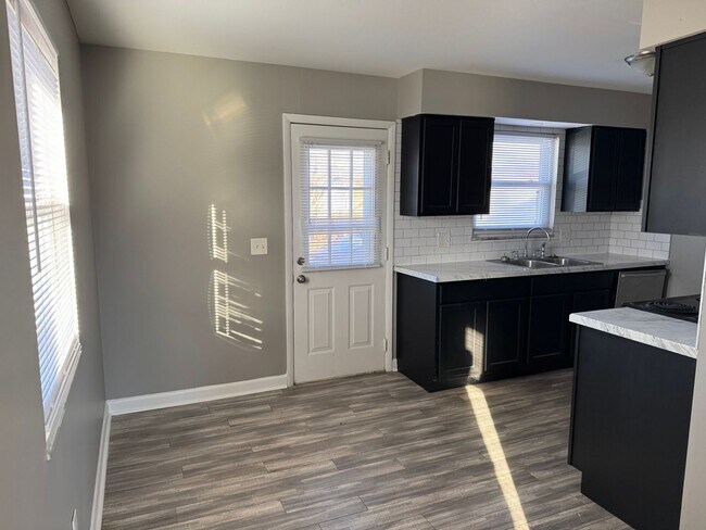 Photo - 3656-3658 CLIME RD, Unit 3658 CLIME