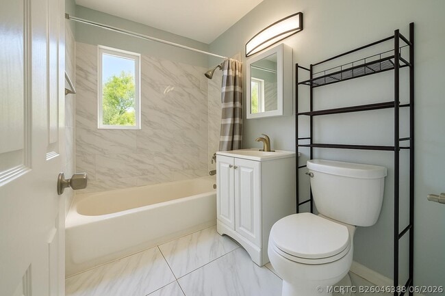Photo - 418 52nd St Unit 1