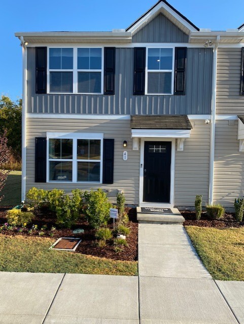 Main Entrance - End Unit - 2935 Winterberry Dr Casa Adosada