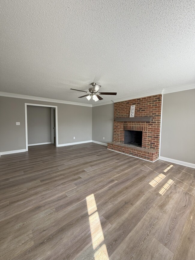 Photo - 1050 Aiken Rd