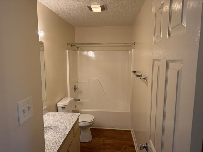 Photo - 1105 W Parkway Ave Unit 20