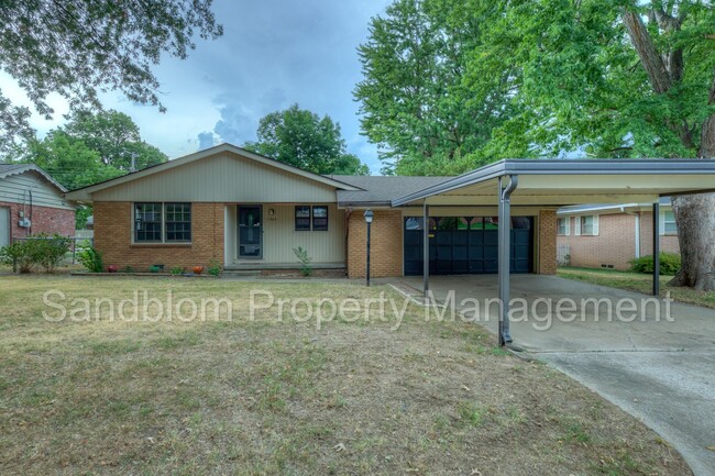 For Lease | 3 Bed 1.5 Bath Home | $1200 Re... - For Lease | 3 Bed 1.5 Bath Home | $1200 Re...