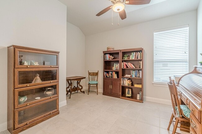 Photo - 144 Trotting Bear Ln