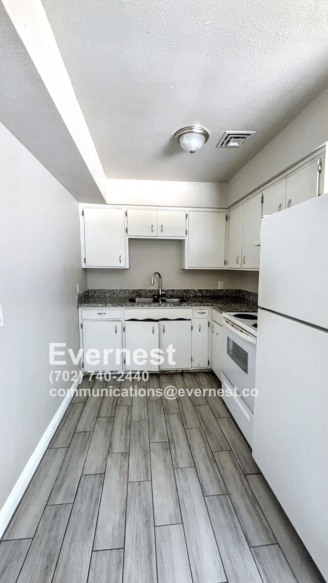 Photo - 718 W Wilson Ave Unidad 103