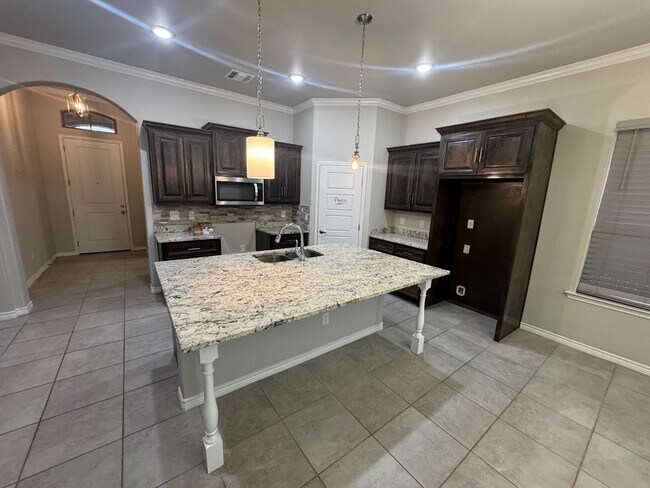 Photo - 5209 Lamont Ave