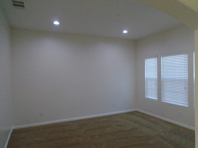 Photo - SOLAR......GORGEOUS---3 BEDROOMS PLUS AN OFFICE !!!