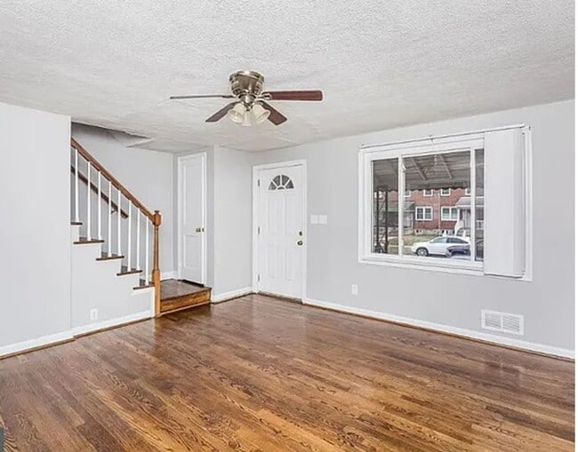 Photo - Desirable Dundalk Maryland 3 bedroom3 Full...