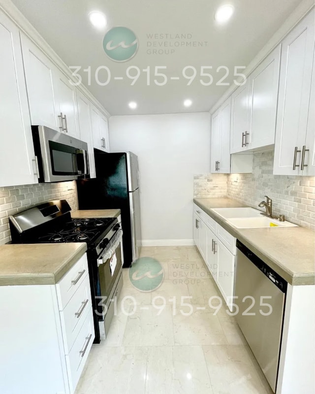 Photo - 1619 Brockton Ave Unidad 202