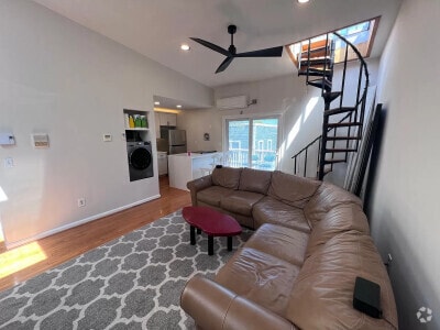 Building Photo - 606 Dorchester Ave Unit 3 Rental