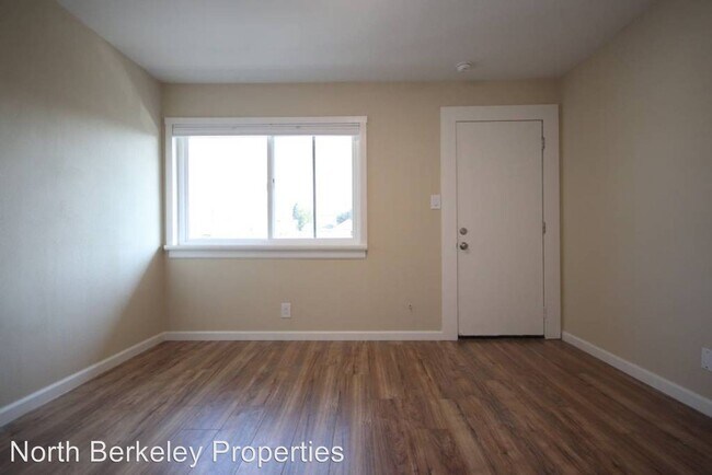 Photo - 2121 Blake St