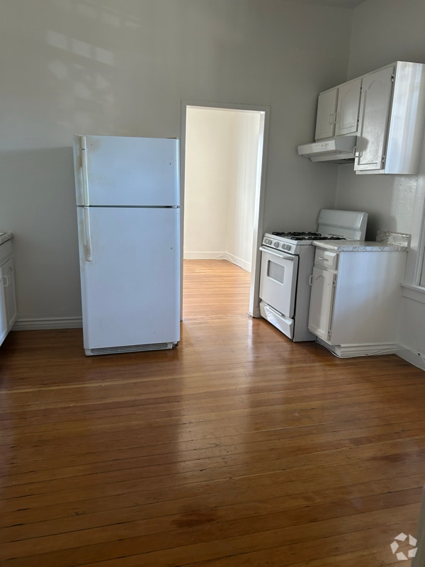 Building Photo - 1114 N Poinsettia Pl Rental