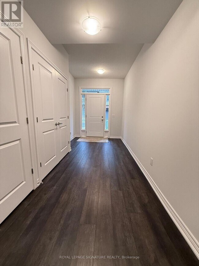 Photo - 19 Picardy Dr