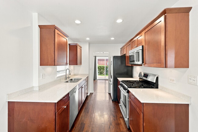 Photo - 630 Hibbard Rd
