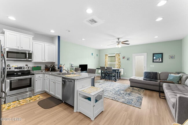 Photo - 7470 Shadow Lake Dr