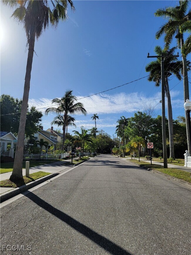 Photo - 1603 Woodford Ave