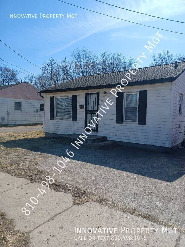 2 bedroom , 1 bath home in Burton! - 2 bedroom , 1 bath home in Burton!