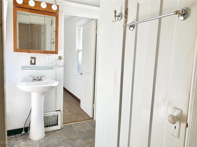 Photo - 218 Gates Ave Unit 1/DN