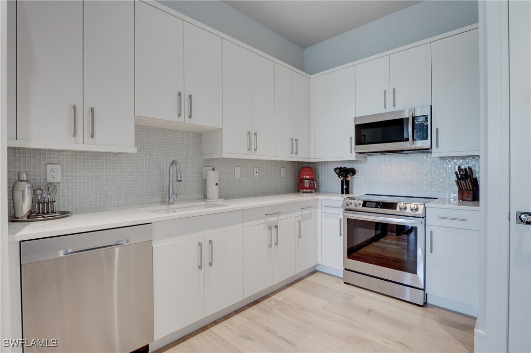 Photo - 101 8th St S