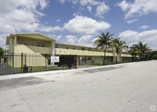 Sunny Isle Apartments