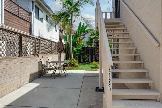 4159 Adams Ave