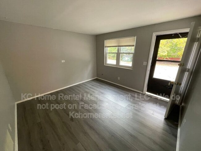 Photo - 2214 NE 77th St