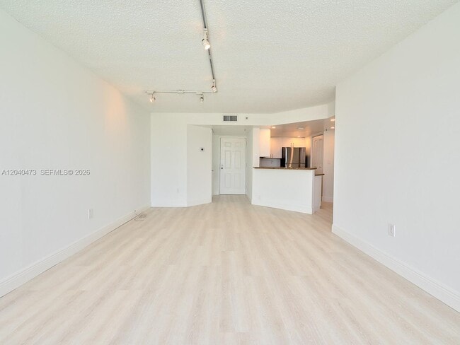 Photo - 2351 Douglas Rd Unit 910