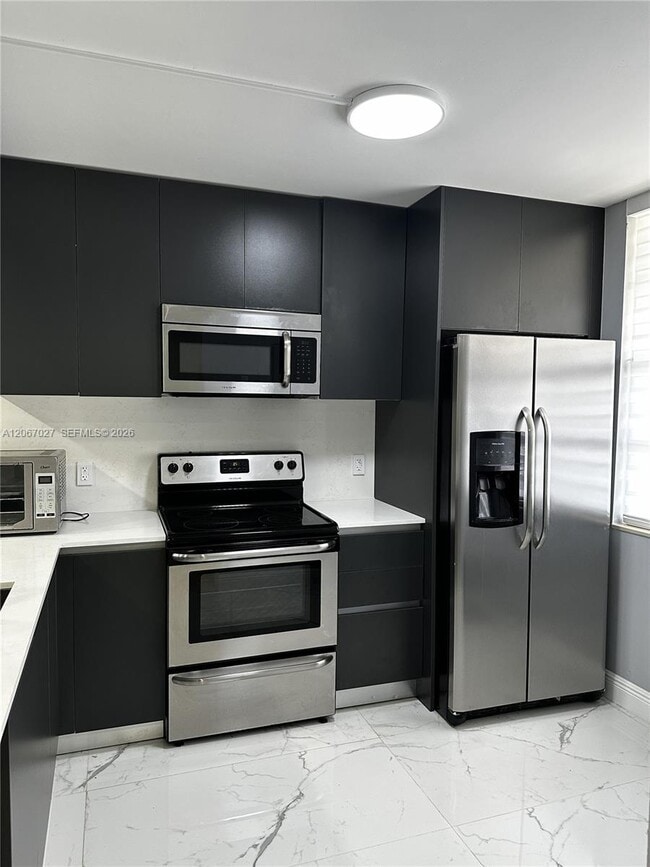 Building Photo - 1719 Whitehall Dr Unit 105