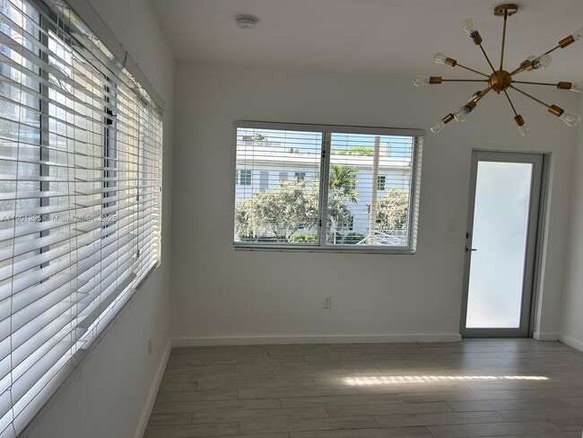 Photo - 1601 Meridian Ave Unidad 201