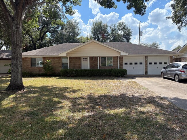 Building Photo - 9511 Bundy Ln