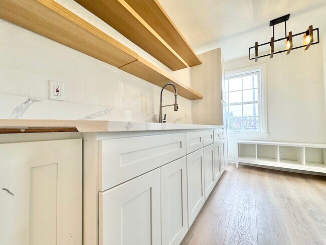 Photo - 300 N Bonnie Brae St Unidad 101A