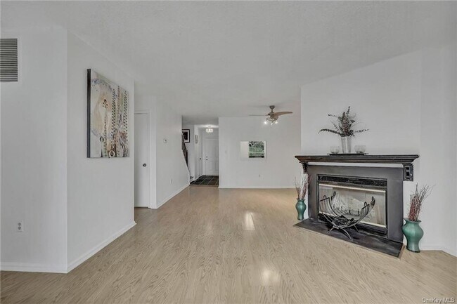 Photo - 9 Winchester Ave