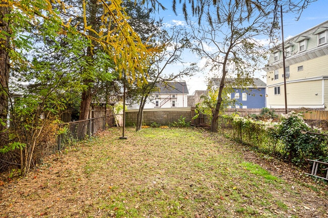 Photo - 323 Williams St Unit 2