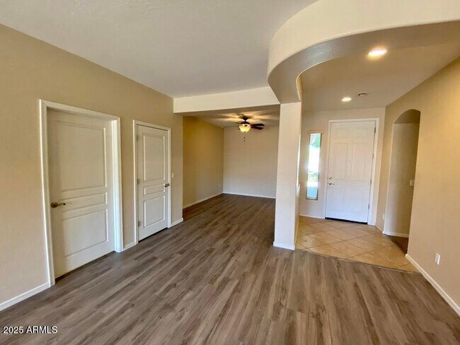 Photo - 2127 W Maya Way