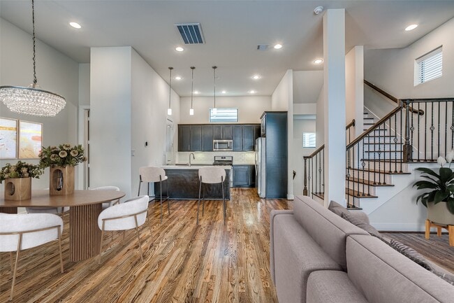 Photo - 1508 Beall St Condo