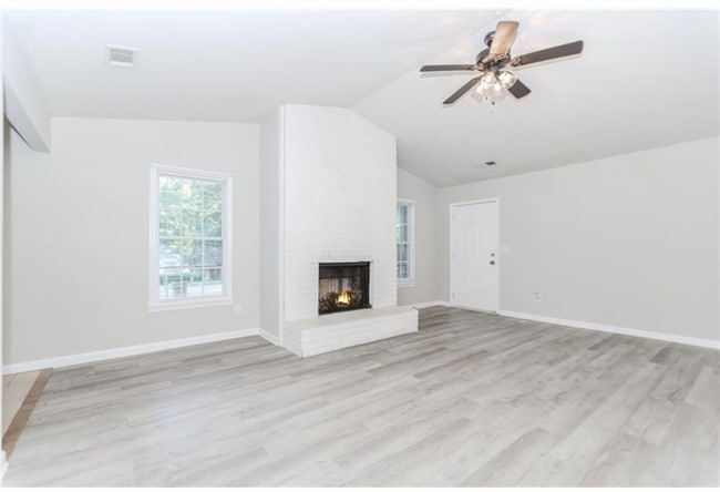 Photo - 8184 Magnolia Dr Unit 1