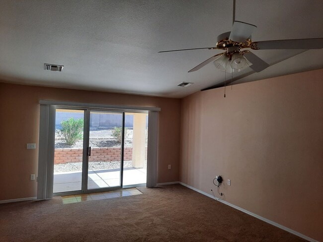 Photo - 4 bedroom/2 bath Home available in Bullhead City in Desirable El Camino Village.