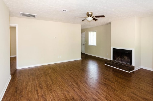 Photo - 138 Langford Ct Unit 138