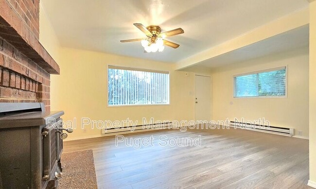 Photo - 1626 Rainier Ave