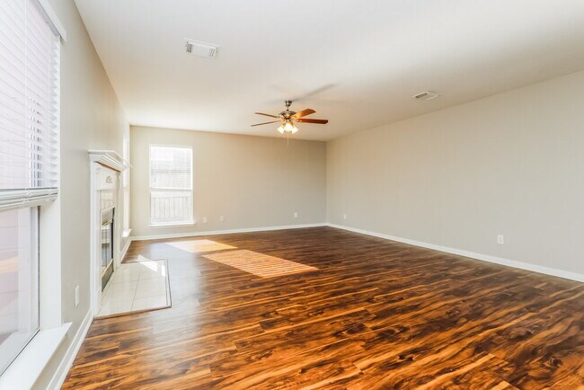 Photo - 10410 Enchanted