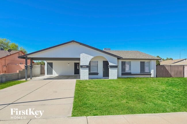 Building Photo - 1230 S Briar Rental