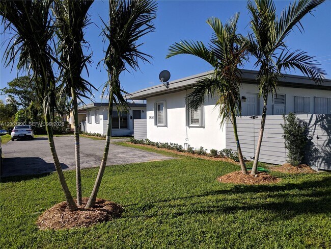 Building Photo - 14160 SW 88th Ave Unit 14160