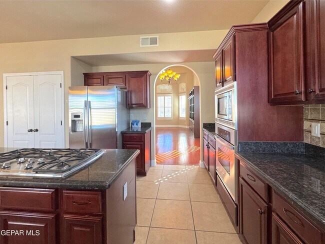 Photo - 413 Claiborne St