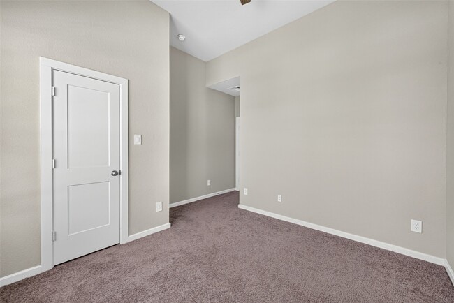 Building Photo - 1523 Rustling Creek Dr