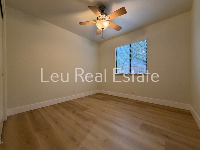 Photo - 167 Stonington Way