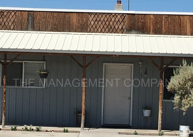 Building Photo - 210 Monroe St W Unit B Rental