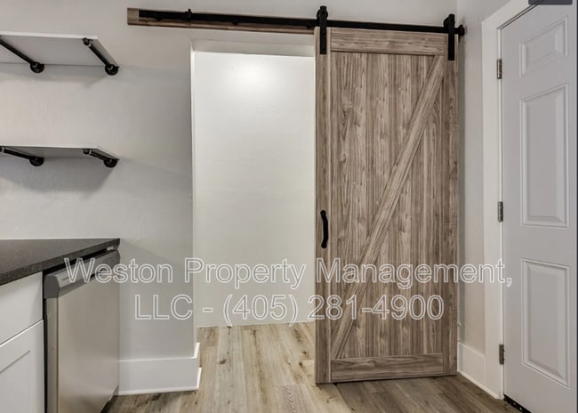Photo - 630 E Comanche St