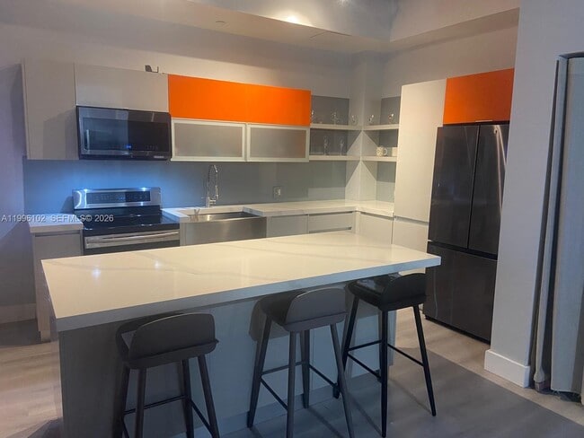 Photo - 10 SW South River Dr Unit 1608