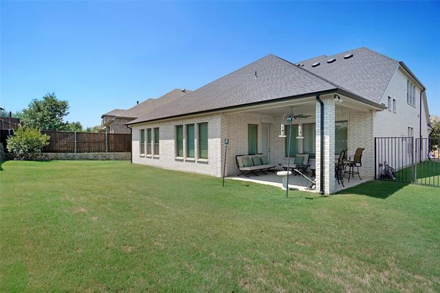 Photo - 1132 Thornhill Way