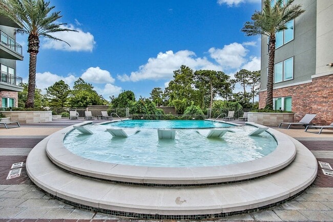 Photo - 150 W Sam Houston Pkwy N Unit D2