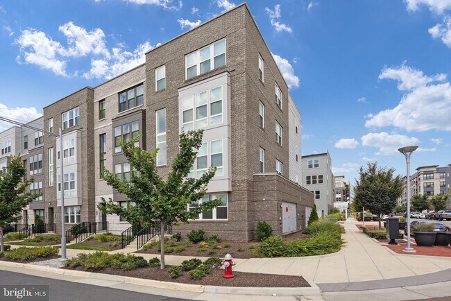 Photo - 13412 Arrowbrook Centre Dr Townhome